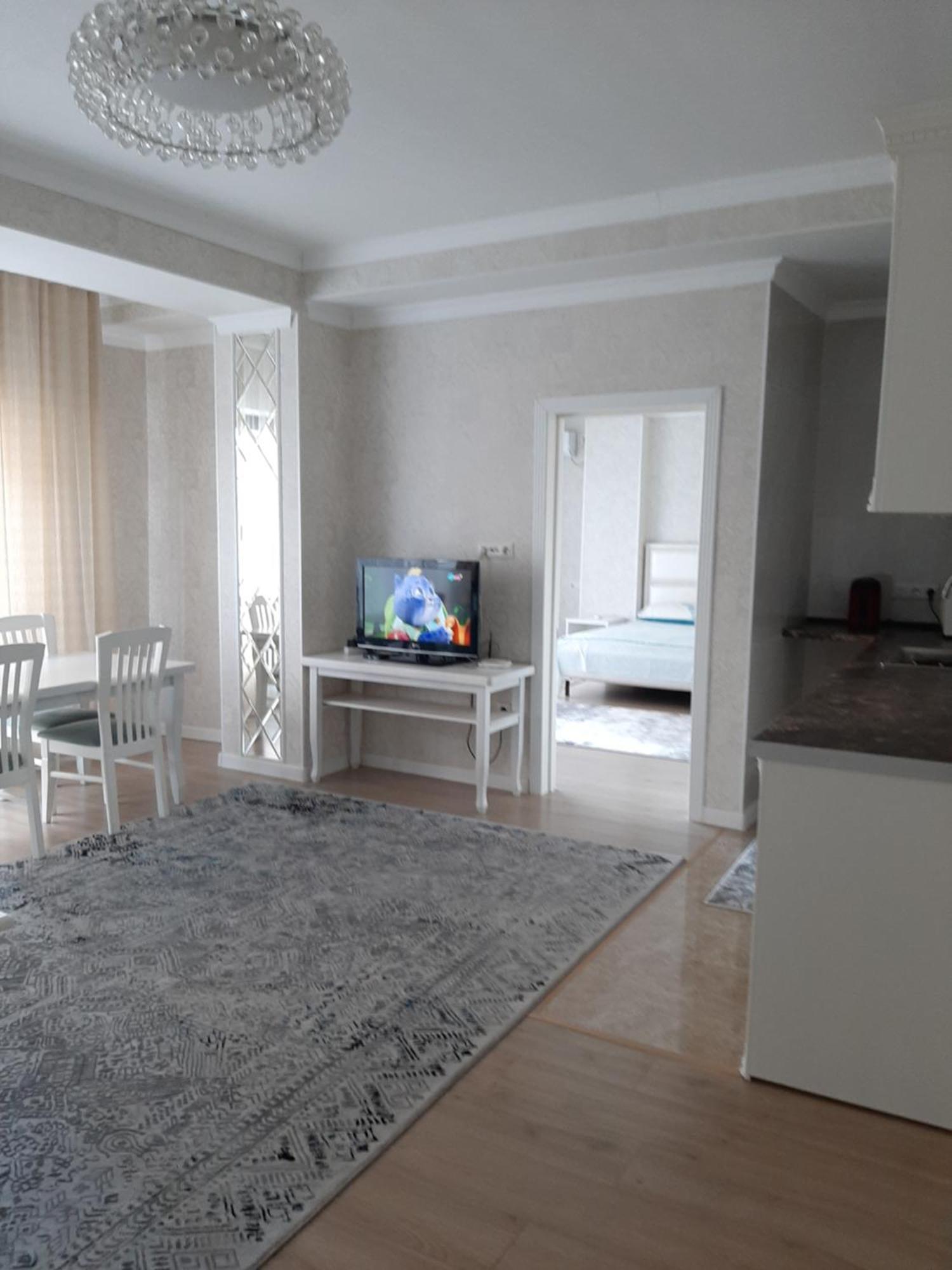 Comfortable Apartment 比什凯克 外观 照片