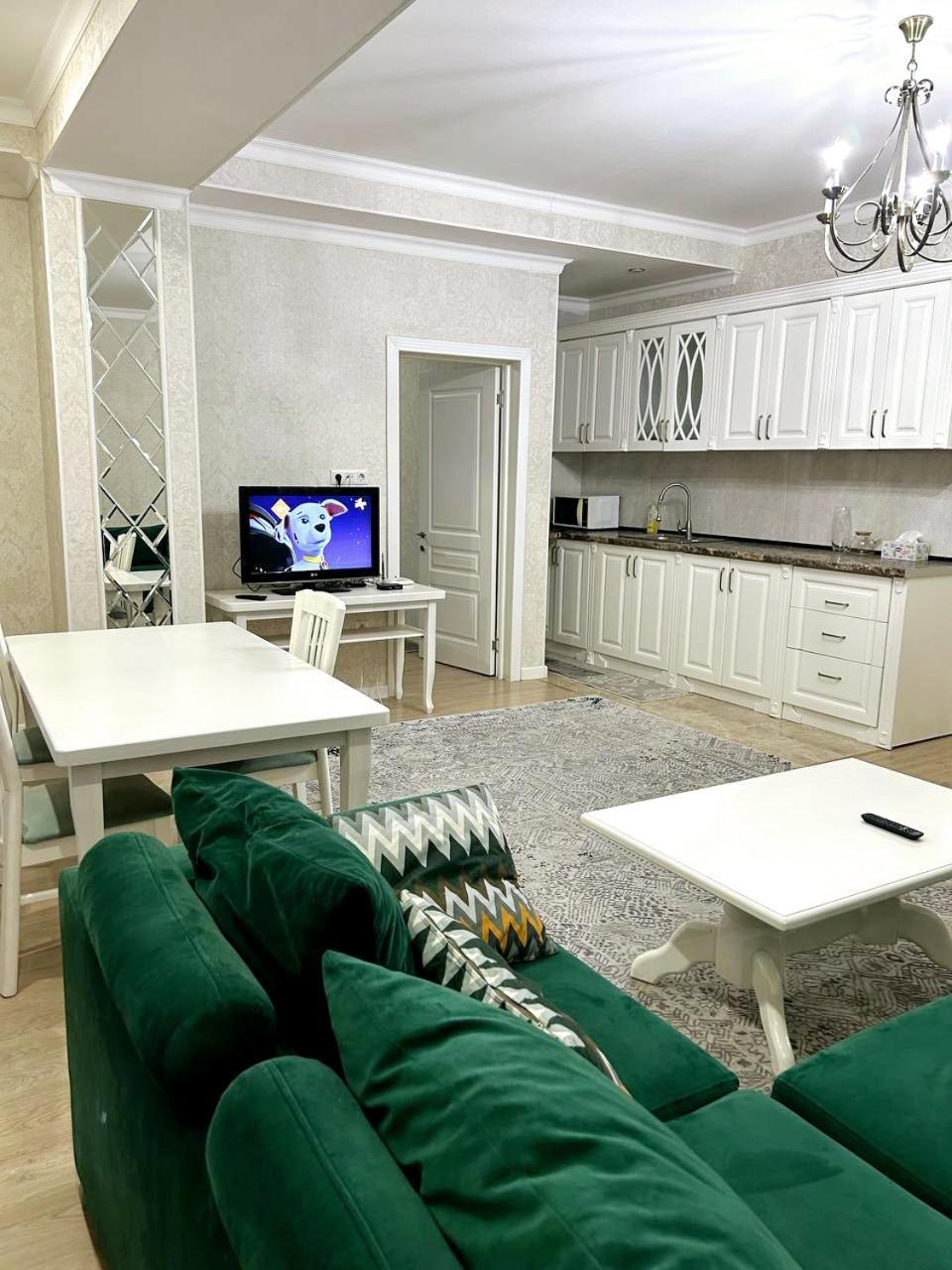 Comfortable Apartment 比什凯克 外观 照片